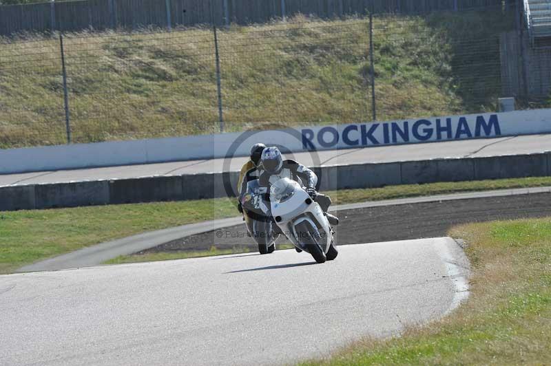 Rockingham no limits trackday;enduro digital images;event digital images;eventdigitalimages;no limits trackdays;peter wileman photography;racing digital images;rockingham raceway northamptonshire;rockingham trackday photographs;trackday digital images;trackday photos