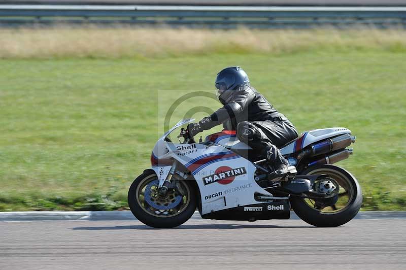 Rockingham no limits trackday;enduro digital images;event digital images;eventdigitalimages;no limits trackdays;peter wileman photography;racing digital images;rockingham raceway northamptonshire;rockingham trackday photographs;trackday digital images;trackday photos