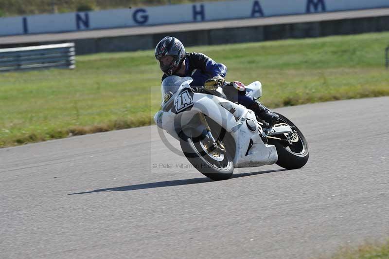 Rockingham no limits trackday;enduro digital images;event digital images;eventdigitalimages;no limits trackdays;peter wileman photography;racing digital images;rockingham raceway northamptonshire;rockingham trackday photographs;trackday digital images;trackday photos