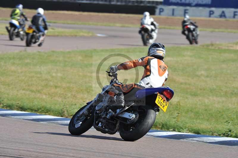 Rockingham no limits trackday;enduro digital images;event digital images;eventdigitalimages;no limits trackdays;peter wileman photography;racing digital images;rockingham raceway northamptonshire;rockingham trackday photographs;trackday digital images;trackday photos