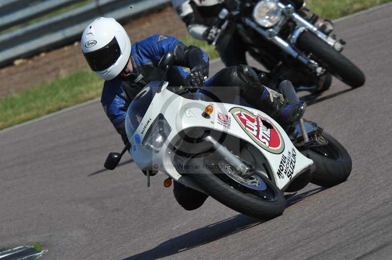 Rockingham no limits trackday;enduro digital images;event digital images;eventdigitalimages;no limits trackdays;peter wileman photography;racing digital images;rockingham raceway northamptonshire;rockingham trackday photographs;trackday digital images;trackday photos