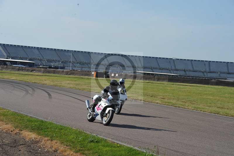 Rockingham no limits trackday;enduro digital images;event digital images;eventdigitalimages;no limits trackdays;peter wileman photography;racing digital images;rockingham raceway northamptonshire;rockingham trackday photographs;trackday digital images;trackday photos