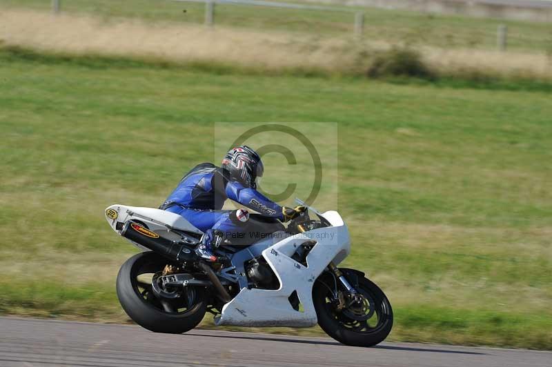 Rockingham no limits trackday;enduro digital images;event digital images;eventdigitalimages;no limits trackdays;peter wileman photography;racing digital images;rockingham raceway northamptonshire;rockingham trackday photographs;trackday digital images;trackday photos