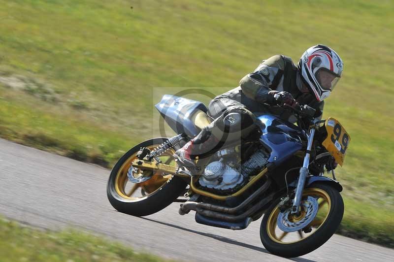 Rockingham no limits trackday;enduro digital images;event digital images;eventdigitalimages;no limits trackdays;peter wileman photography;racing digital images;rockingham raceway northamptonshire;rockingham trackday photographs;trackday digital images;trackday photos