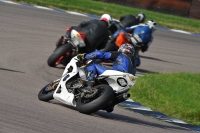 NOVICE BLUE/WHITE BIKES
