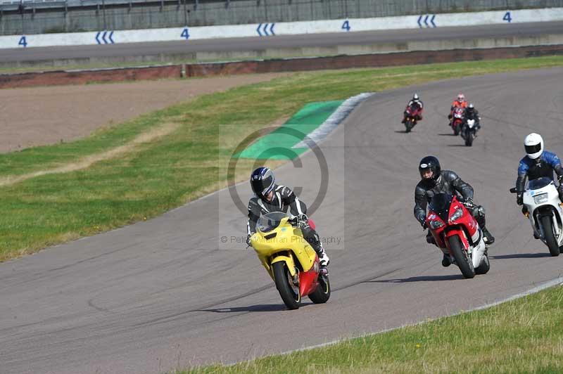 Rockingham no limits trackday;enduro digital images;event digital images;eventdigitalimages;no limits trackdays;peter wileman photography;racing digital images;rockingham raceway northamptonshire;rockingham trackday photographs;trackday digital images;trackday photos