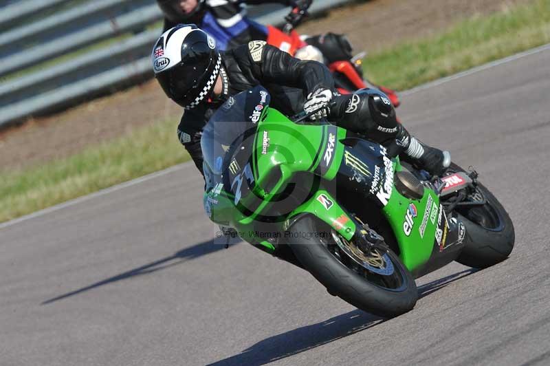 Rockingham no limits trackday;enduro digital images;event digital images;eventdigitalimages;no limits trackdays;peter wileman photography;racing digital images;rockingham raceway northamptonshire;rockingham trackday photographs;trackday digital images;trackday photos