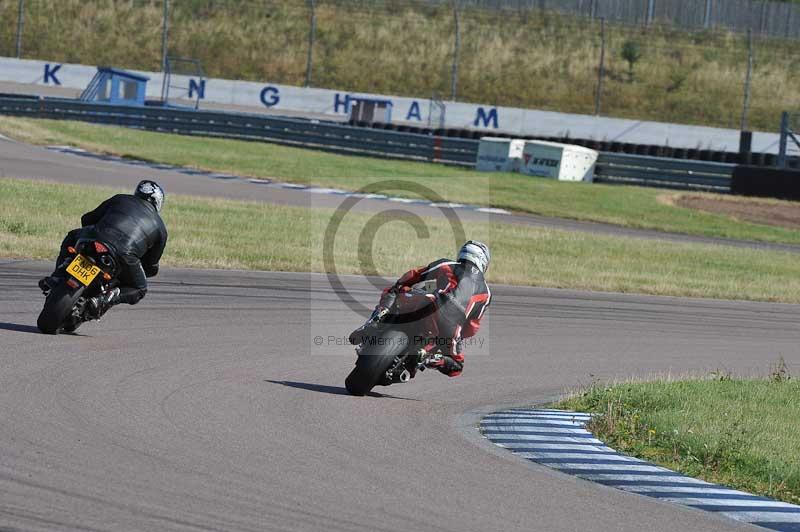 Rockingham no limits trackday;enduro digital images;event digital images;eventdigitalimages;no limits trackdays;peter wileman photography;racing digital images;rockingham raceway northamptonshire;rockingham trackday photographs;trackday digital images;trackday photos