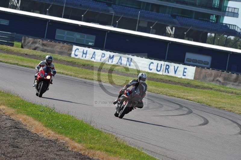 Rockingham no limits trackday;enduro digital images;event digital images;eventdigitalimages;no limits trackdays;peter wileman photography;racing digital images;rockingham raceway northamptonshire;rockingham trackday photographs;trackday digital images;trackday photos