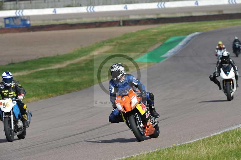 Rockingham no limits trackday;enduro digital images;event digital images;eventdigitalimages;no limits trackdays;peter wileman photography;racing digital images;rockingham raceway northamptonshire;rockingham trackday photographs;trackday digital images;trackday photos