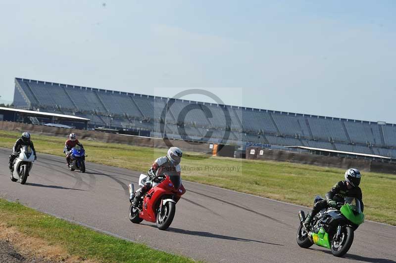 Rockingham no limits trackday;enduro digital images;event digital images;eventdigitalimages;no limits trackdays;peter wileman photography;racing digital images;rockingham raceway northamptonshire;rockingham trackday photographs;trackday digital images;trackday photos