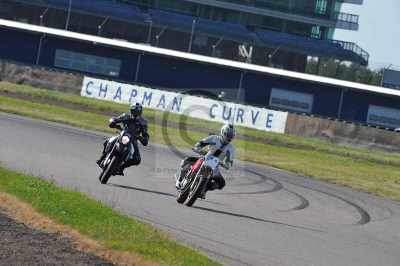 Rockingham no limits trackday;enduro digital images;event digital images;eventdigitalimages;no limits trackdays;peter wileman photography;racing digital images;rockingham raceway northamptonshire;rockingham trackday photographs;trackday digital images;trackday photos