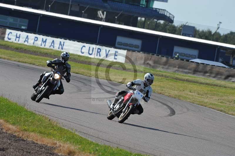 Rockingham no limits trackday;enduro digital images;event digital images;eventdigitalimages;no limits trackdays;peter wileman photography;racing digital images;rockingham raceway northamptonshire;rockingham trackday photographs;trackday digital images;trackday photos