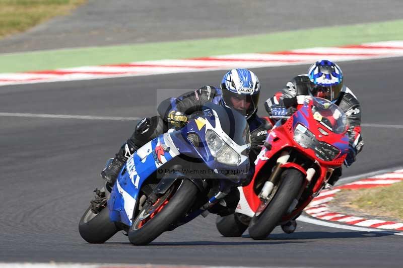 Motorcycle action photographs;brands;brands hatch photographs;event digital images;eventdigitalimages;motor racing london;no limits trackday;peter wileman photography;trackday;trackday digital images;trackday photos