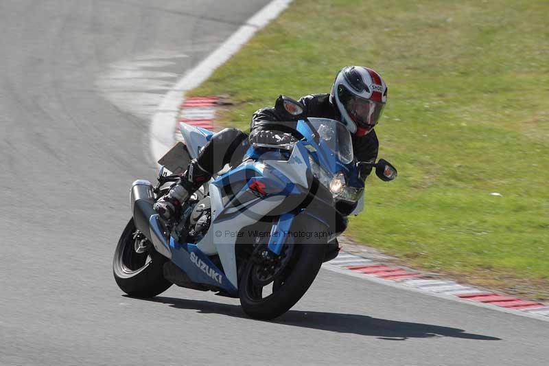 Motorcycle action photographs;brands;brands hatch photographs;event digital images;eventdigitalimages;motor racing london;no limits trackday;peter wileman photography;trackday;trackday digital images;trackday photos