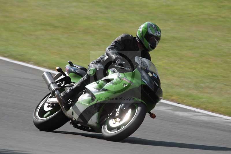 Motorcycle action photographs;brands;brands hatch photographs;event digital images;eventdigitalimages;motor racing london;no limits trackday;peter wileman photography;trackday;trackday digital images;trackday photos