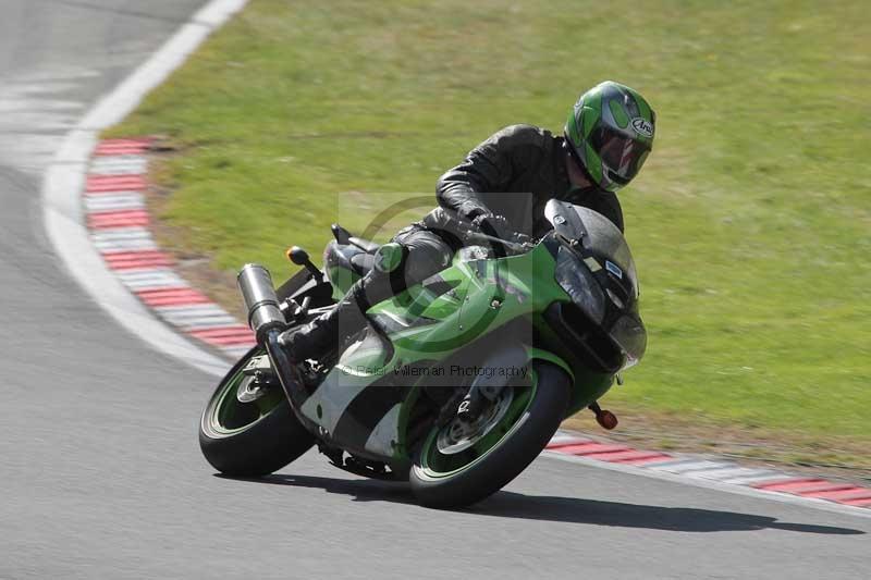 Motorcycle action photographs;brands;brands hatch photographs;event digital images;eventdigitalimages;motor racing london;no limits trackday;peter wileman photography;trackday;trackday digital images;trackday photos
