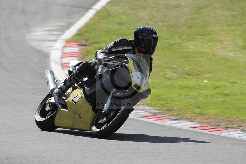 Motorcycle action photographs;brands;brands hatch photographs;event digital images;eventdigitalimages;motor racing london;no limits trackday;peter wileman photography;trackday;trackday digital images;trackday photos