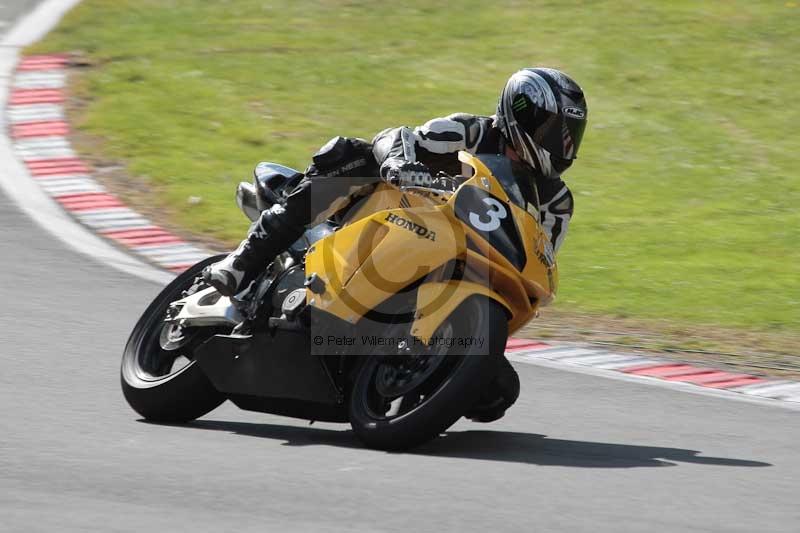 Motorcycle action photographs;brands;brands hatch photographs;event digital images;eventdigitalimages;motor racing london;no limits trackday;peter wileman photography;trackday;trackday digital images;trackday photos