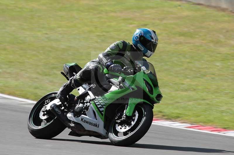 Motorcycle action photographs;brands;brands hatch photographs;event digital images;eventdigitalimages;motor racing london;no limits trackday;peter wileman photography;trackday;trackday digital images;trackday photos