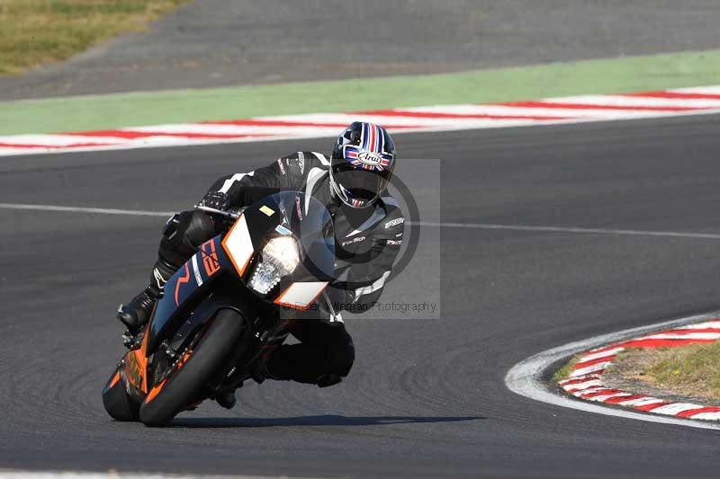 Motorcycle action photographs;brands;brands hatch photographs;event digital images;eventdigitalimages;motor racing london;no limits trackday;peter wileman photography;trackday;trackday digital images;trackday photos