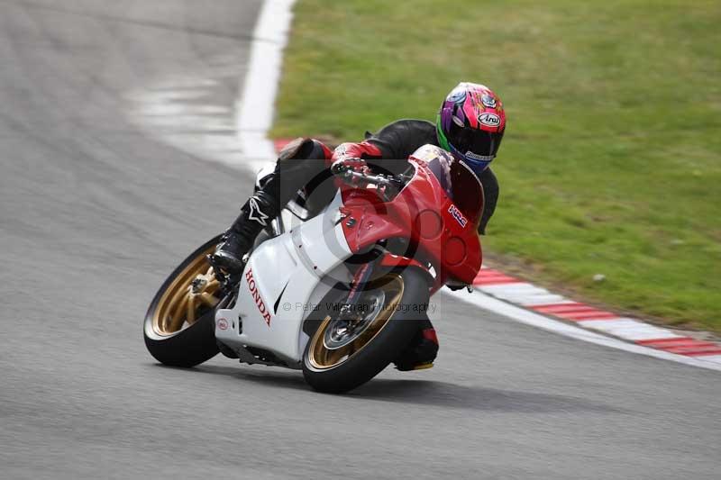 Motorcycle action photographs;brands;brands hatch photographs;event digital images;eventdigitalimages;motor racing london;no limits trackday;peter wileman photography;trackday;trackday digital images;trackday photos