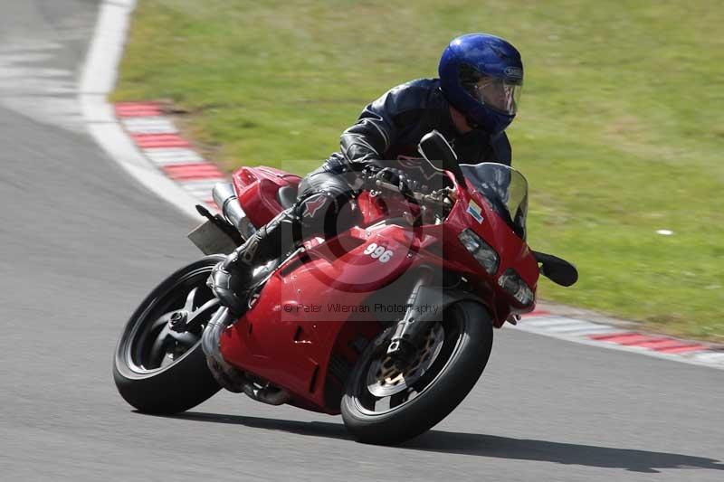 Motorcycle action photographs;brands;brands hatch photographs;event digital images;eventdigitalimages;motor racing london;no limits trackday;peter wileman photography;trackday;trackday digital images;trackday photos