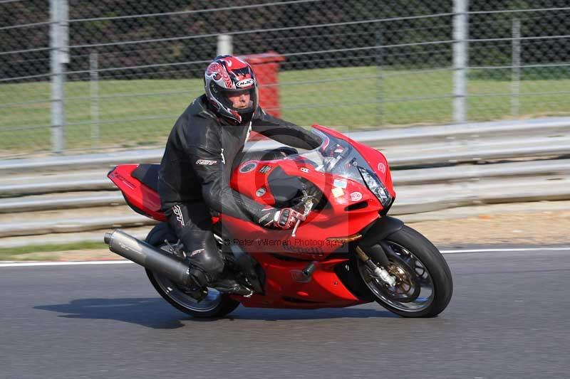 Motorcycle action photographs;brands;brands hatch photographs;event digital images;eventdigitalimages;motor racing london;no limits trackday;peter wileman photography;trackday;trackday digital images;trackday photos