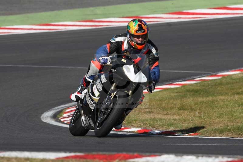 Motorcycle action photographs;brands;brands hatch photographs;event digital images;eventdigitalimages;motor racing london;no limits trackday;peter wileman photography;trackday;trackday digital images;trackday photos