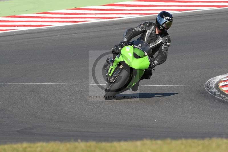 Motorcycle action photographs;brands;brands hatch photographs;event digital images;eventdigitalimages;motor racing london;no limits trackday;peter wileman photography;trackday;trackday digital images;trackday photos