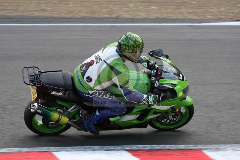 Motorcycle action photographs;brands;brands hatch photographs;event digital images;eventdigitalimages;motor racing london;no limits trackday;peter wileman photography;trackday;trackday digital images;trackday photos