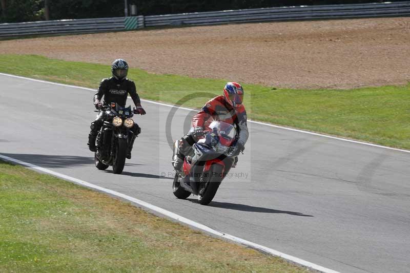 Motorcycle action photographs;brands;brands hatch photographs;event digital images;eventdigitalimages;motor racing london;no limits trackday;peter wileman photography;trackday;trackday digital images;trackday photos