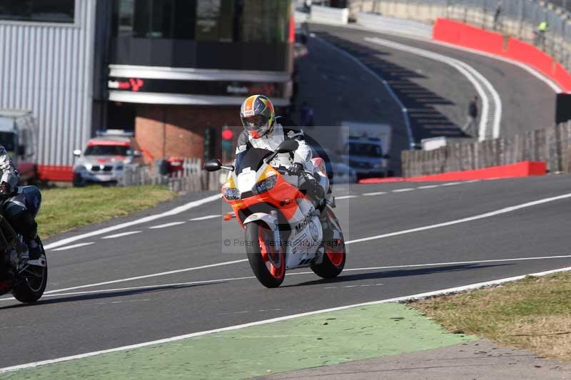 Motorcycle action photographs;brands;brands hatch photographs;event digital images;eventdigitalimages;motor racing london;no limits trackday;peter wileman photography;trackday;trackday digital images;trackday photos
