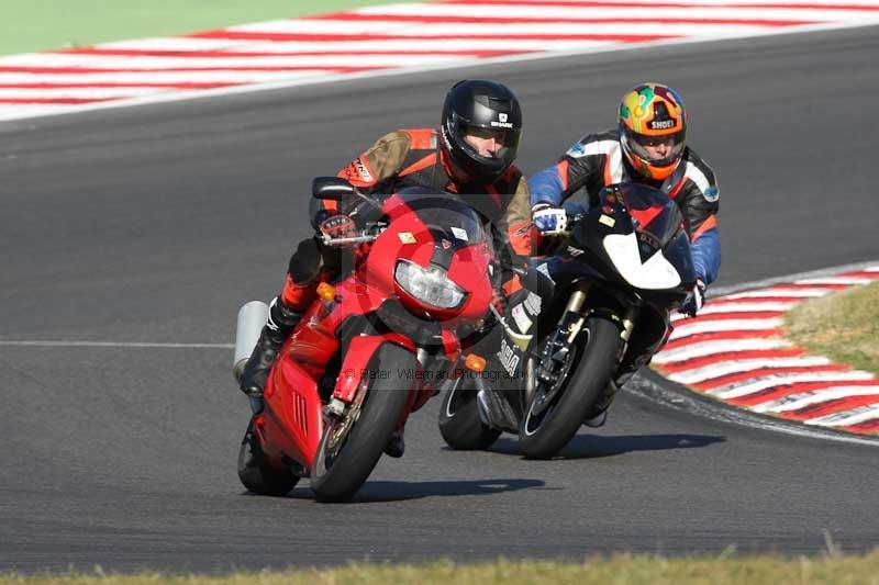 Motorcycle action photographs;brands;brands hatch photographs;event digital images;eventdigitalimages;motor racing london;no limits trackday;peter wileman photography;trackday;trackday digital images;trackday photos