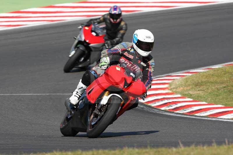 Motorcycle action photographs;brands;brands hatch photographs;event digital images;eventdigitalimages;motor racing london;no limits trackday;peter wileman photography;trackday;trackday digital images;trackday photos