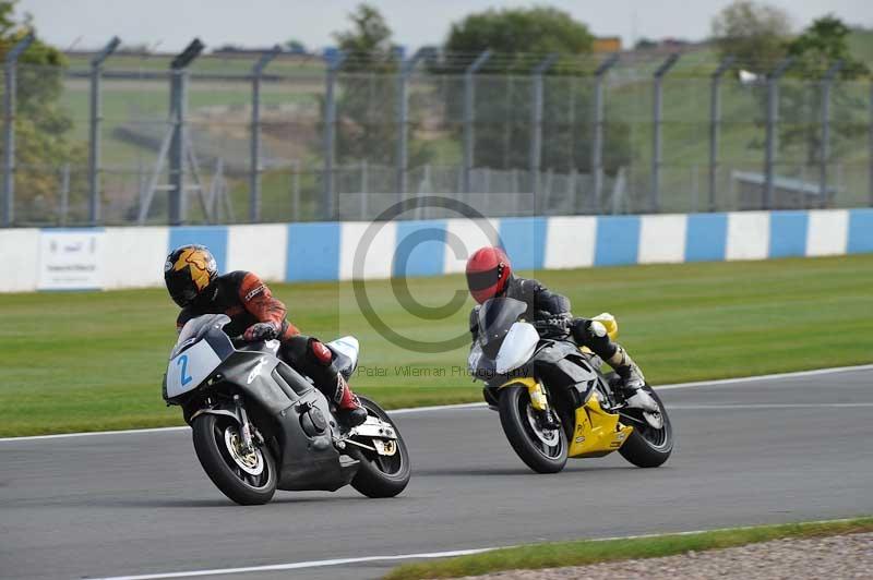 Motorcycle action photographs;donington;donington park leicestershire;donington photographs;event digital images;eventdigitalimages;no limits trackday;peter wileman photography;trackday;trackday digital images;trackday photos