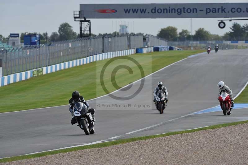 Motorcycle action photographs;donington;donington park leicestershire;donington photographs;event digital images;eventdigitalimages;no limits trackday;peter wileman photography;trackday;trackday digital images;trackday photos