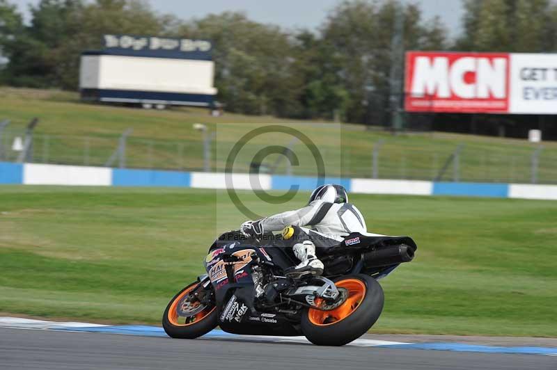 Motorcycle action photographs;donington;donington park leicestershire;donington photographs;event digital images;eventdigitalimages;no limits trackday;peter wileman photography;trackday;trackday digital images;trackday photos