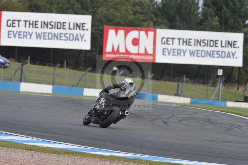 Motorcycle action photographs;donington;donington park leicestershire;donington photographs;event digital images;eventdigitalimages;no limits trackday;peter wileman photography;trackday;trackday digital images;trackday photos