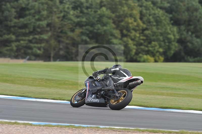 Motorcycle action photographs;donington;donington park leicestershire;donington photographs;event digital images;eventdigitalimages;no limits trackday;peter wileman photography;trackday;trackday digital images;trackday photos