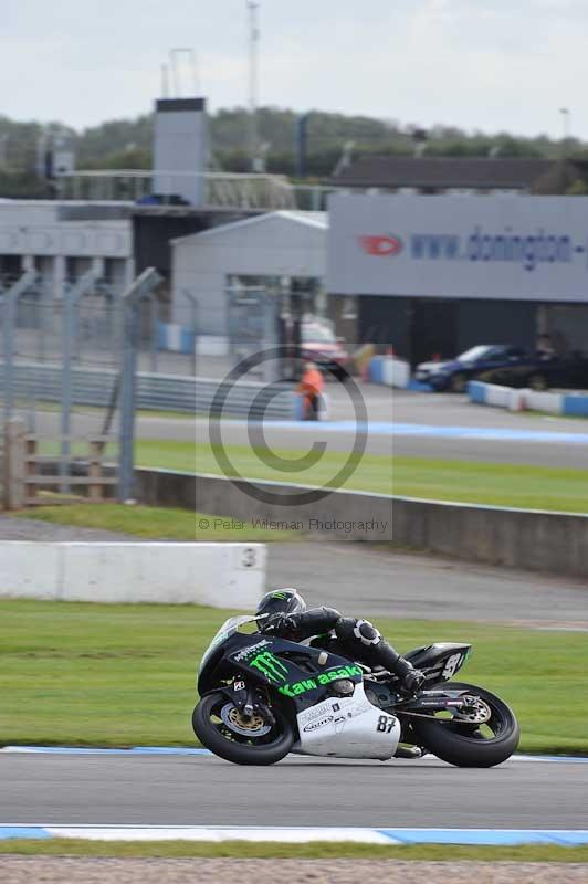Motorcycle action photographs;donington;donington park leicestershire;donington photographs;event digital images;eventdigitalimages;no limits trackday;peter wileman photography;trackday;trackday digital images;trackday photos