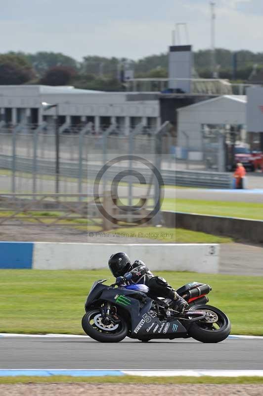 Motorcycle action photographs;donington;donington park leicestershire;donington photographs;event digital images;eventdigitalimages;no limits trackday;peter wileman photography;trackday;trackday digital images;trackday photos