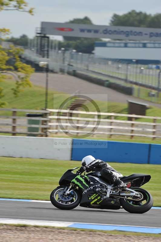Motorcycle action photographs;donington;donington park leicestershire;donington photographs;event digital images;eventdigitalimages;no limits trackday;peter wileman photography;trackday;trackday digital images;trackday photos