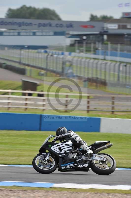 Motorcycle action photographs;donington;donington park leicestershire;donington photographs;event digital images;eventdigitalimages;no limits trackday;peter wileman photography;trackday;trackday digital images;trackday photos