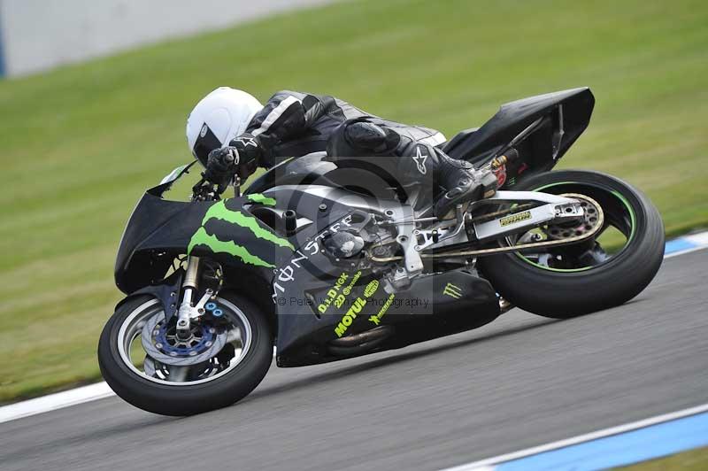 Motorcycle action photographs;donington;donington park leicestershire;donington photographs;event digital images;eventdigitalimages;no limits trackday;peter wileman photography;trackday;trackday digital images;trackday photos
