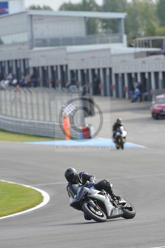 Motorcycle action photographs;donington;donington park leicestershire;donington photographs;event digital images;eventdigitalimages;no limits trackday;peter wileman photography;trackday;trackday digital images;trackday photos
