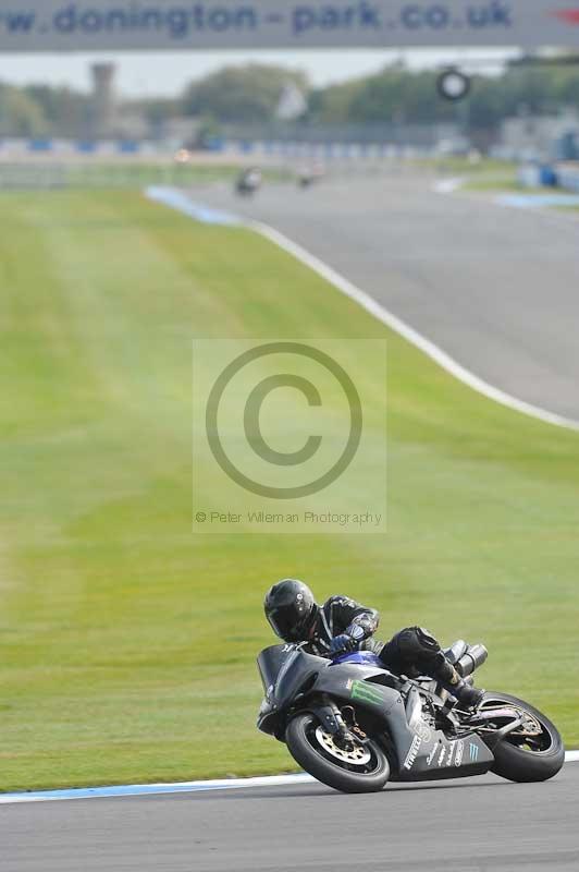 Motorcycle action photographs;donington;donington park leicestershire;donington photographs;event digital images;eventdigitalimages;no limits trackday;peter wileman photography;trackday;trackday digital images;trackday photos