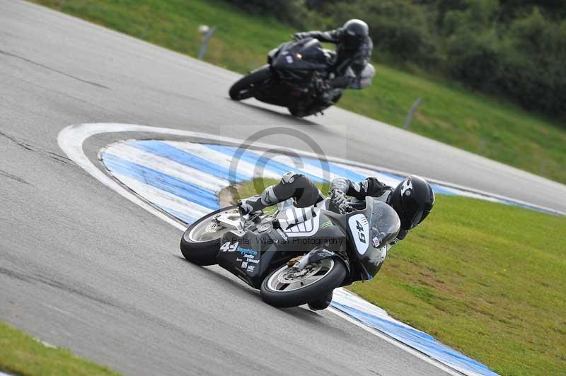 Motorcycle action photographs;donington;donington park leicestershire;donington photographs;event digital images;eventdigitalimages;no limits trackday;peter wileman photography;trackday;trackday digital images;trackday photos