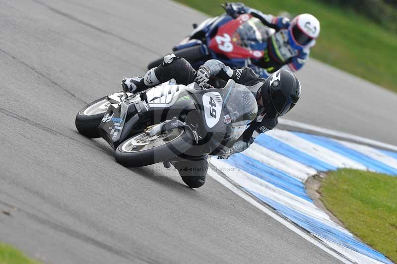 Motorcycle action photographs;donington;donington park leicestershire;donington photographs;event digital images;eventdigitalimages;no limits trackday;peter wileman photography;trackday;trackday digital images;trackday photos
