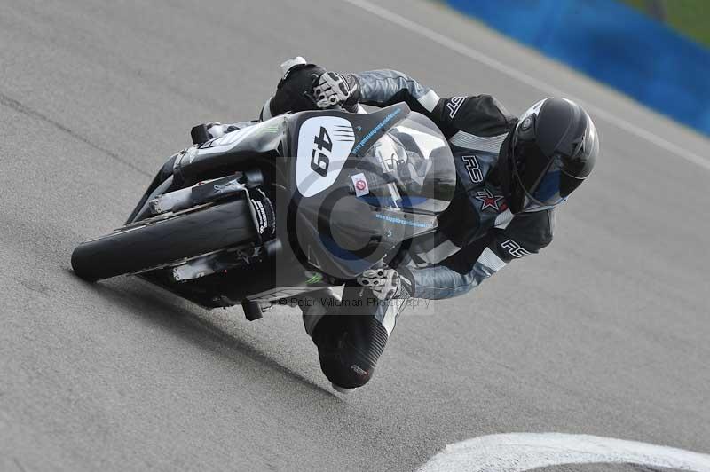 Motorcycle action photographs;donington;donington park leicestershire;donington photographs;event digital images;eventdigitalimages;no limits trackday;peter wileman photography;trackday;trackday digital images;trackday photos